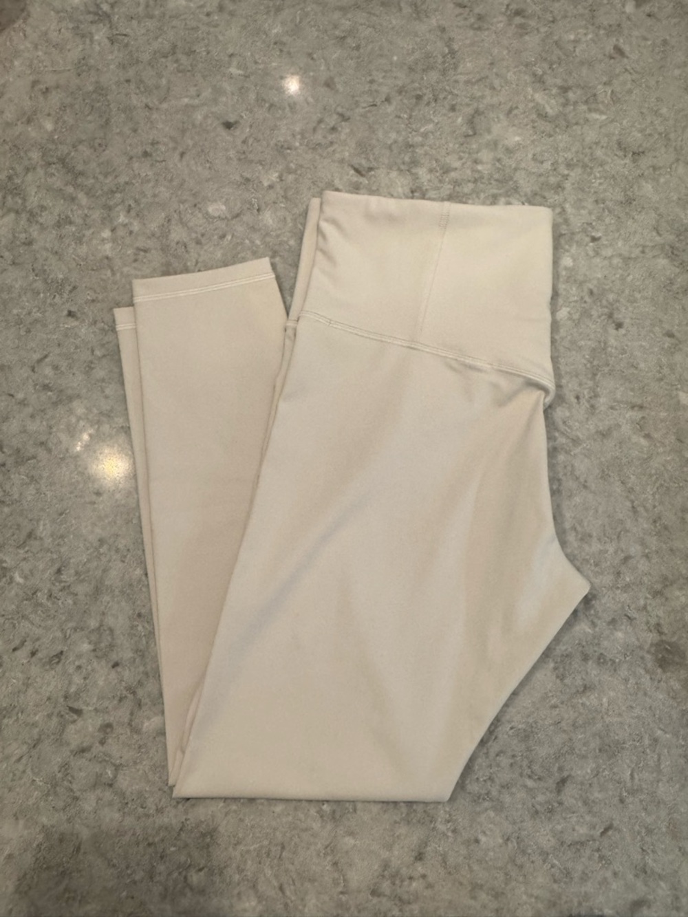 EUC Athleta Elation High-Rise 7/8 Leggings in Bone